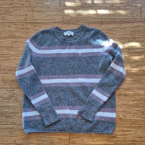 Chic Striped Crewneck Sweater in Gray and Pink